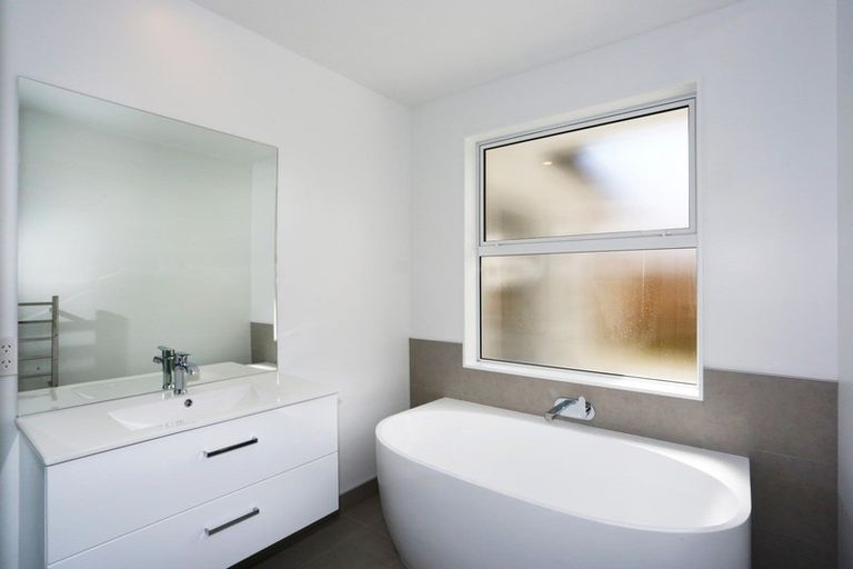 Photo of property in 12 Olivia Road, Pukekohe, 2120