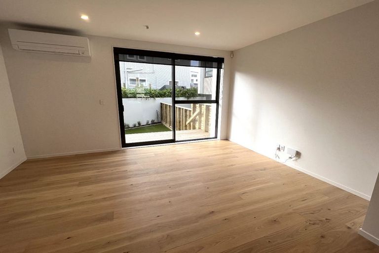 Photo of property in 7/78 Orangi Kaupapa Road, Northland, Wellington, 6012