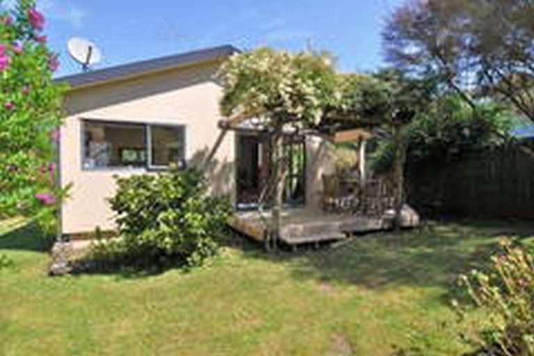 Photo of property in 6a Kashmir Road, Glen Eden, Auckland, 0602