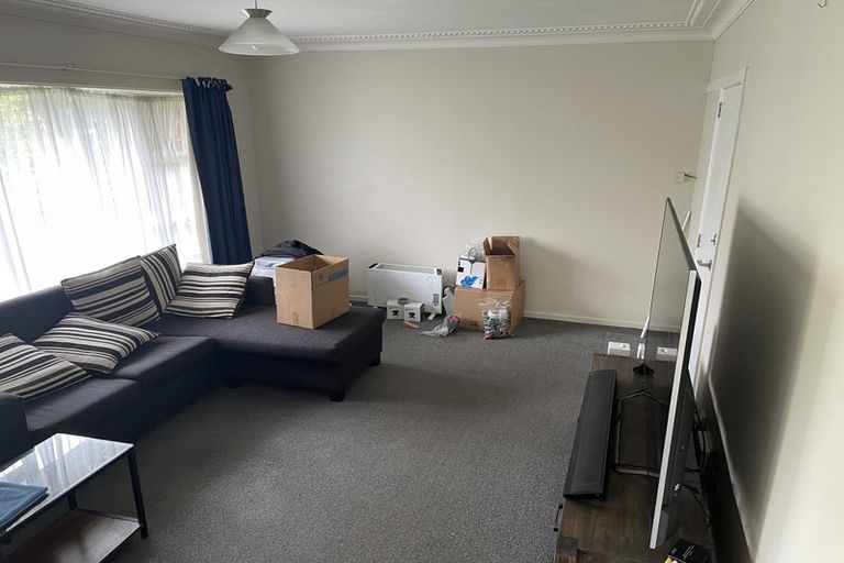 Photo of property in 1/6 Opaheke Road, Papakura, 2110