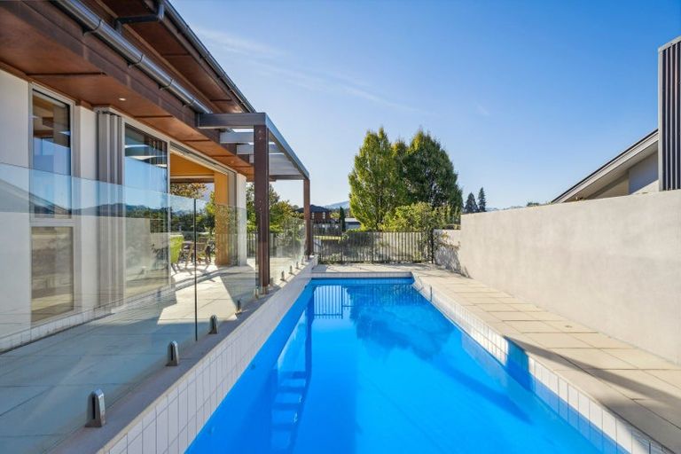 Photo of property in 31 Old Station Avenue, Wanaka, 9305