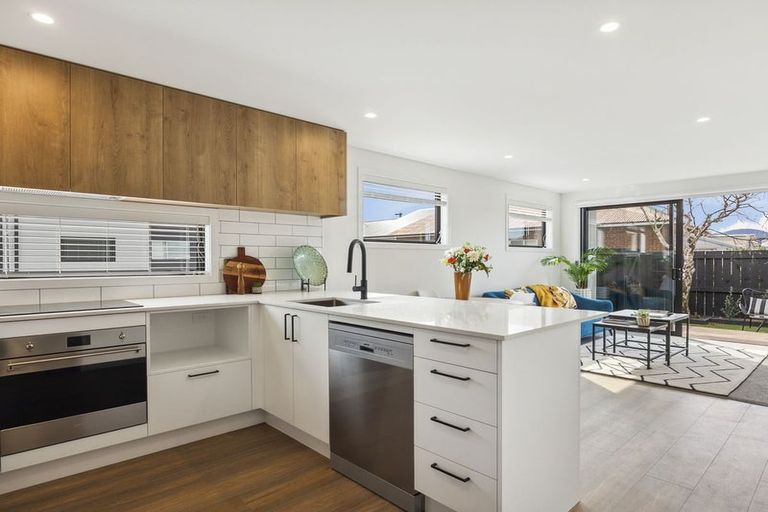 Photo of property in 67c Royal Crescent, Saint Kilda, Dunedin, 9012