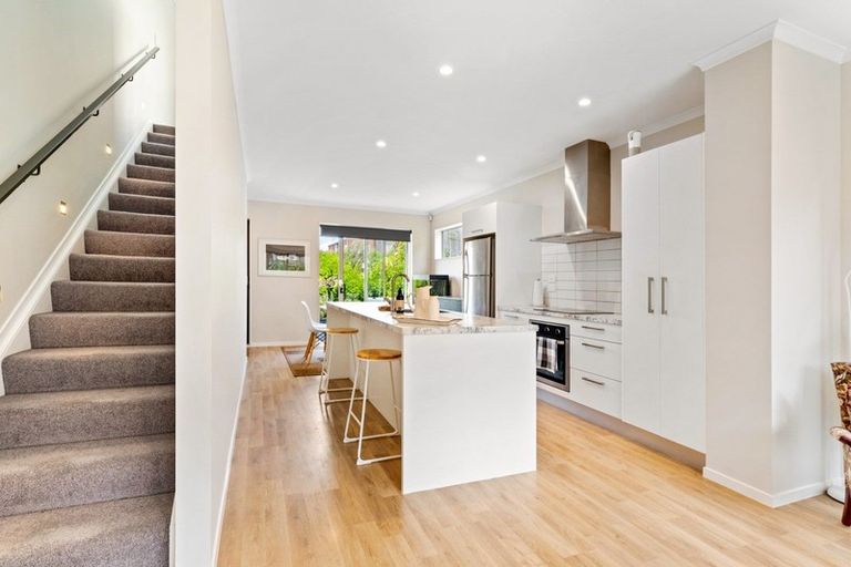 Photo of property in 1 Purei Lane, Massey, Auckland, 0614