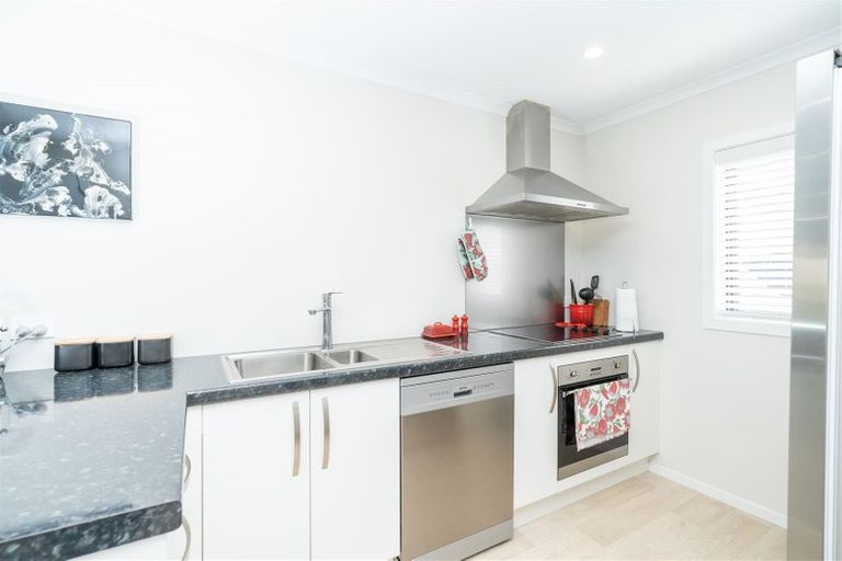 Photo of property in 28u2 Mahoe Street, Melville, Hamilton, 3206