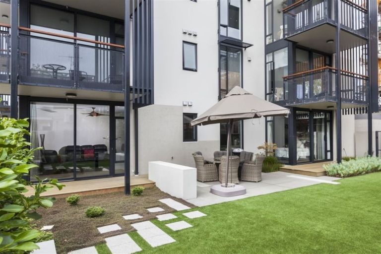 Photo of property in 50 Kilmore Street, Christchurch Central, Christchurch, 8013