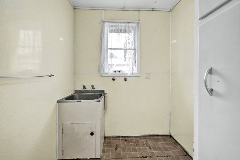 Photo of property in 457 Broadway, Stratford, 4332