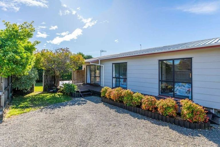 Photo of property in 82a Alexander Road, Raumati Beach, Paraparaumu, 5032