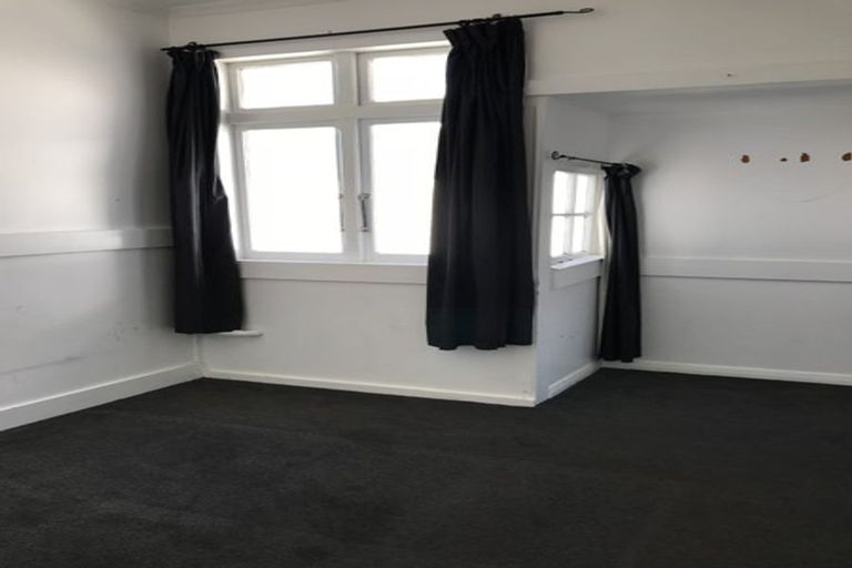 Photo of property in 55 Overtoun Terrace, Hataitai, Wellington, 6021