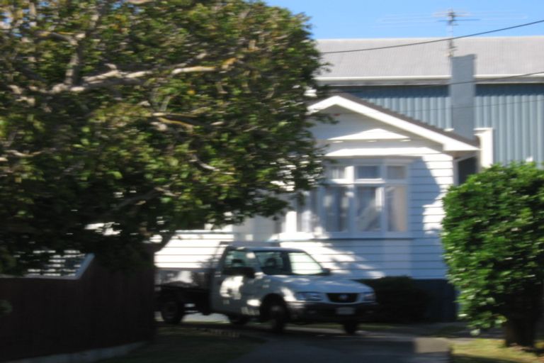 Photo of property in 23 Tamar Street, Island Bay, Wellington, 6023