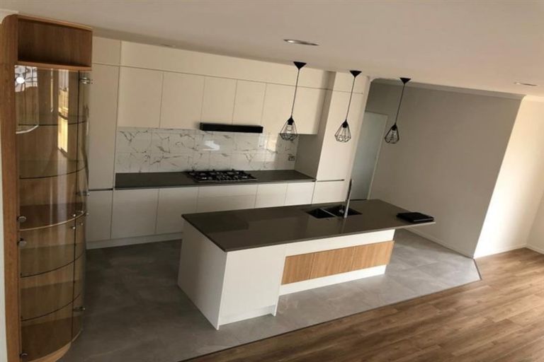 Photo of property in 29 Cooladawson Drive, Flat Bush, Auckland, 2019