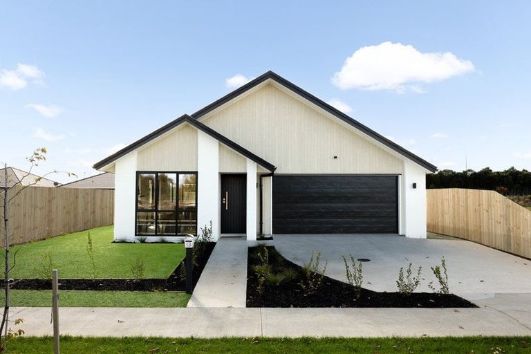 Photo of property in 13 One Haruru Street, Cambridge, 3493