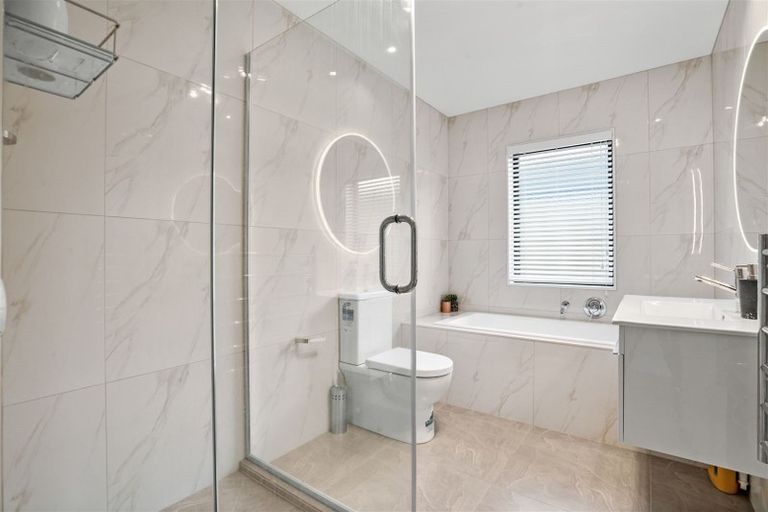 Photo of property in 13 Silver Beech Street, Takanini, 2110