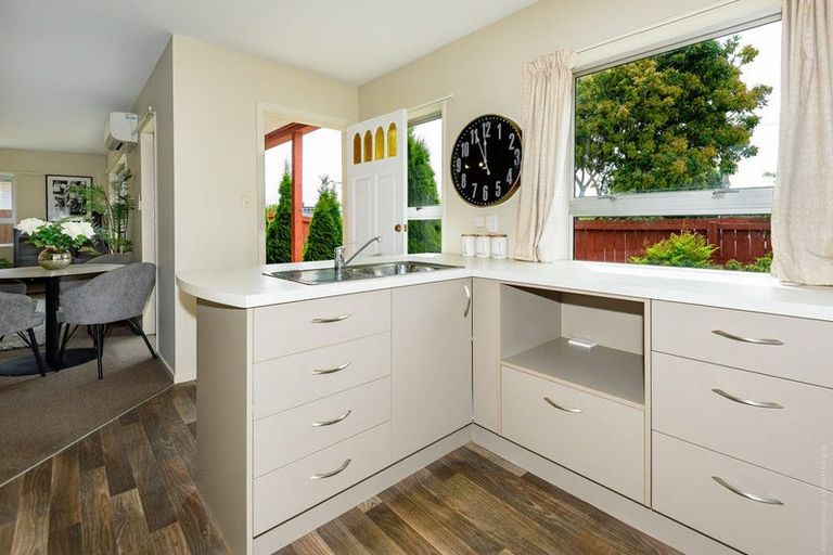 Photo of property in 80 Veitches Road, Casebrook, Christchurch, 8051