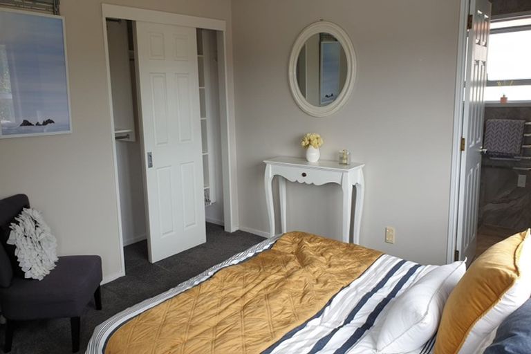 Photo of property in 313 Hobsonville Road, Hobsonville, Auckland, 0618