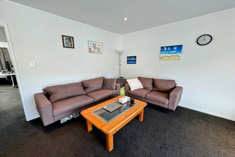 Photo of property in 2/13 Tapiri Street, Hataitai, Wellington, 6021