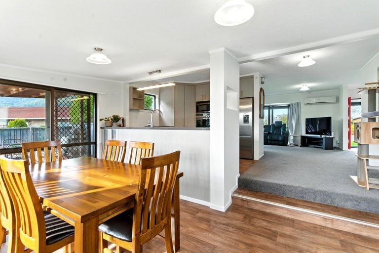 Photo of property in 16 Grace Avenue, Te Aroha, 3320