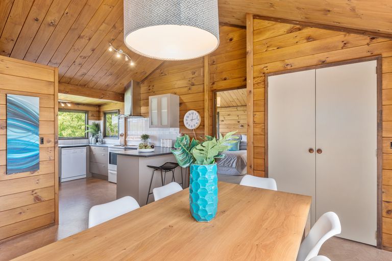 Photo of property in 43 Palmyra Way, Half Moon Bay, Auckland, 2012