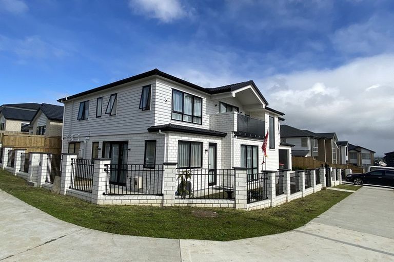 Photo of property in 81 Drumbuoy Drive, Flat Bush, Auckland, 2019