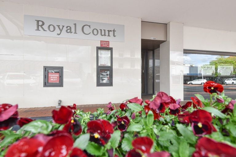 Photo of property in Royal Court Apartments, 1193unit Hinemoa Street, Rotorua, 3010