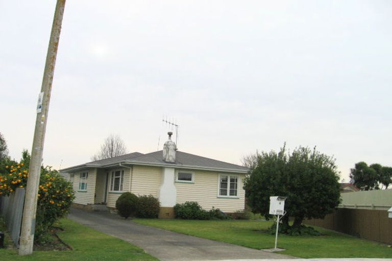 Photo of property in 4 Chester Street, Taradale, Napier, 4112