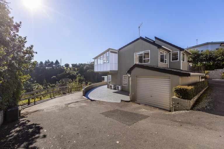 Photo of property in 2/3 Lighthouse Road, Bluff Hill, Napier, 4110