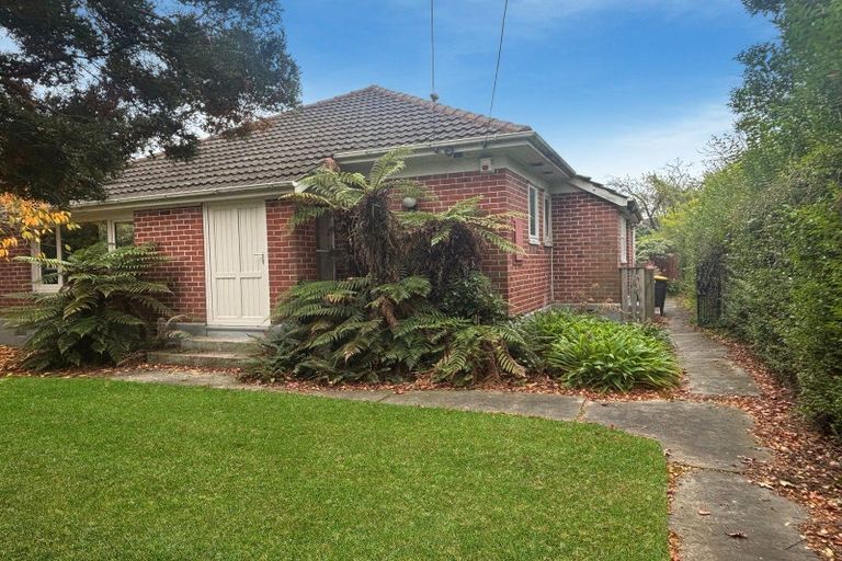 Photo of property in 15 Rudleigh Avenue, Upper Riccarton, Christchurch, 8041