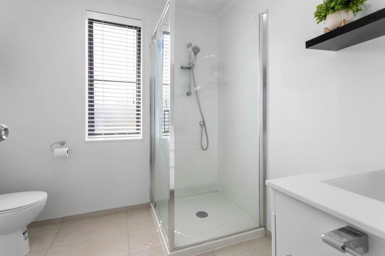 Photo of property in 69 Saddleback Crescent, Papakura, 2110
