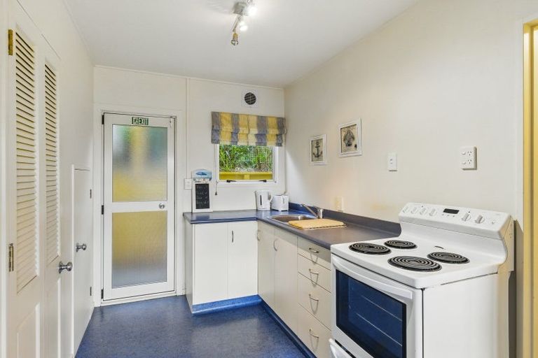 Photo of property in 9 Takitimu Street, Waitarere Beach, Levin, 5510