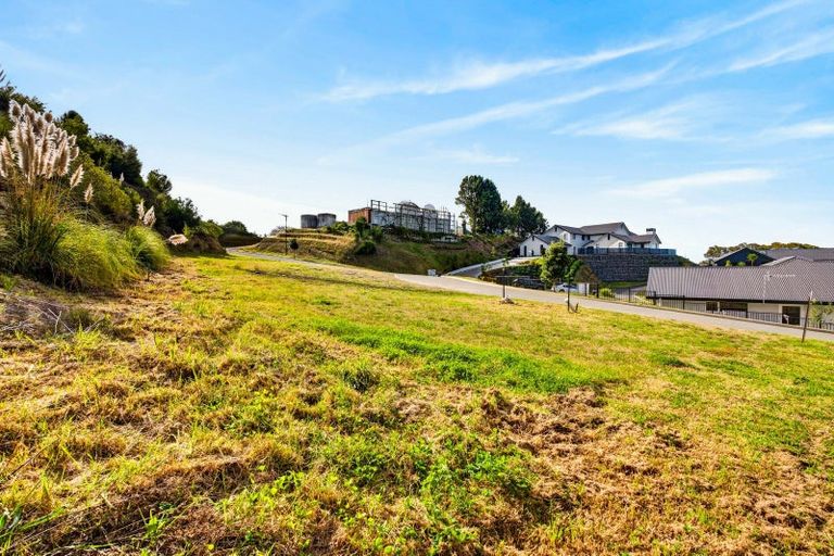 Photo of property in 95 Oak Road, Poraiti, Napier, 4112