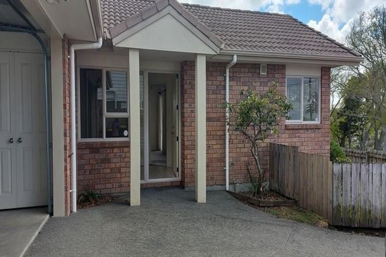 Photo of property in 2 Northridge Terrace, Massey, Auckland, 0614