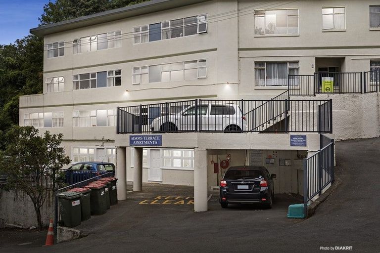 Photo of property in Parkland Flats, 51u6 Adams Terrace, Kelburn, Wellington, 6021