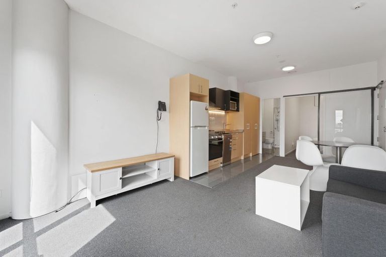 Photo of property in Twin Towers, 604/17 Putney Way, Manukau, Auckland, 2104