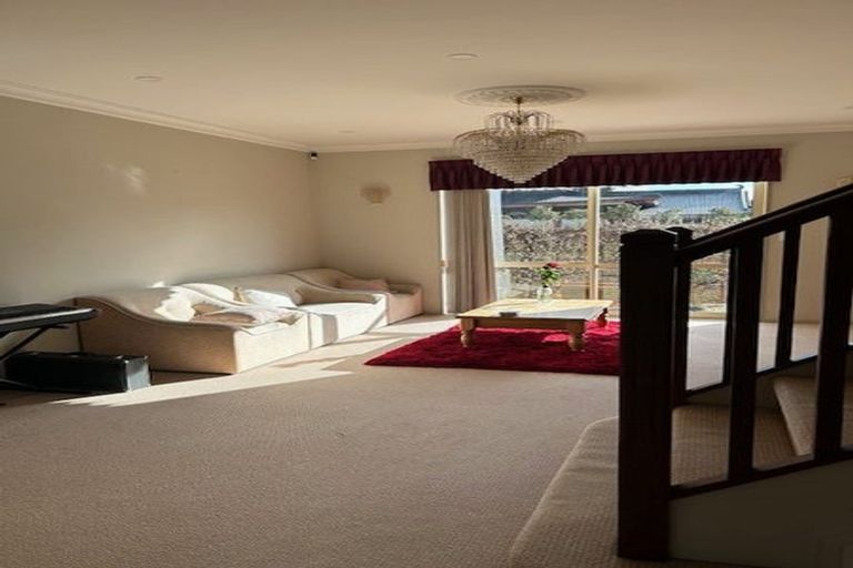 Photo of property in 40 Kestev Drive, Flat Bush, Auckland, 2016