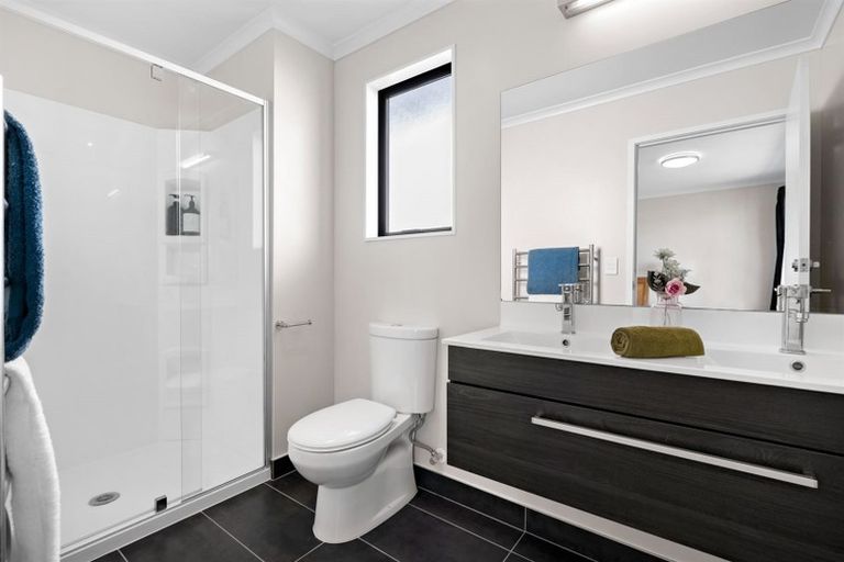 Photo of property in 4 Kotuku Lane, Hobsonville, Auckland, 0616