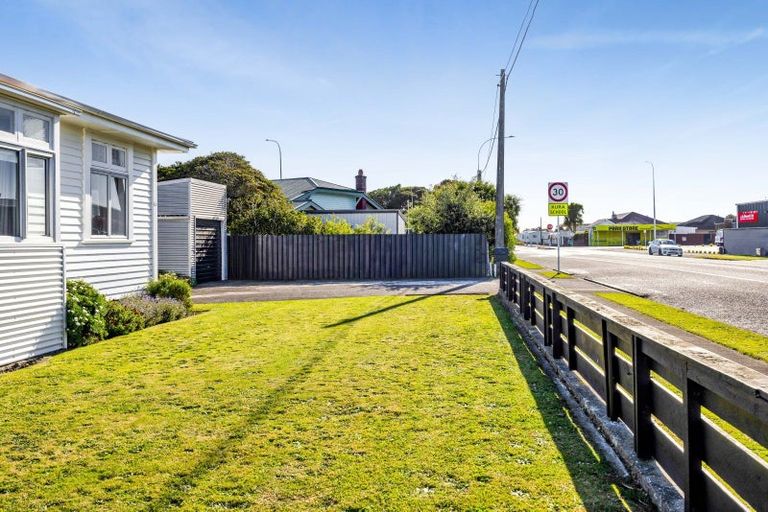 Photo of property in 45 Vogel Street, Hawera, 4610