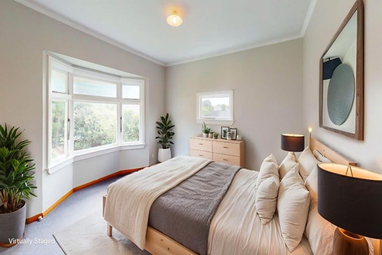 Photo of property in 28 Knowles Street, Terrace End, Palmerston North, 4410