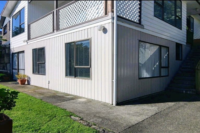 Photo of property in 11 Langwell Place, Papakowhai, Porirua, 5024