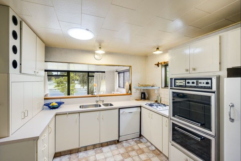 Photo of property in 110 Freyberg Avenue, Tamatea, Napier, 4112