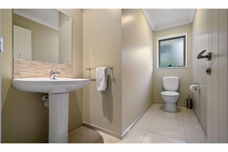 Photo of property in 12 Springwater Avenue, Northwood, Christchurch, 8051