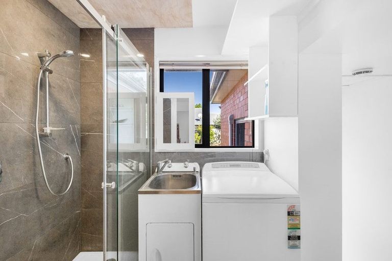 Photo of property in 10 Evatt Street, Bryndwr, Christchurch, 8053