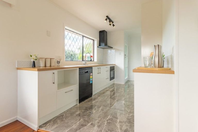 Photo of property in 6 Bowen Place, St Andrews, Hamilton, 3200