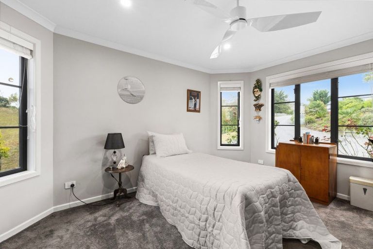 Photo of property in 136 Kopanga Road, Havelock North, 4130