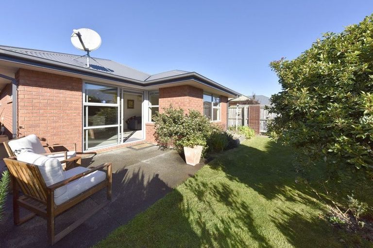 Photo of property in 10 Bowmore Lane, Broomfield, Christchurch, 8042