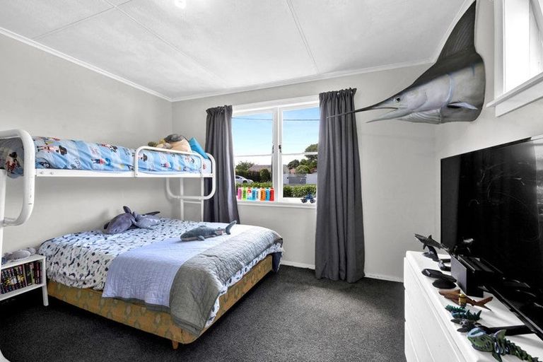 Photo of property in 42 Puriri Street, Hawera, 4610