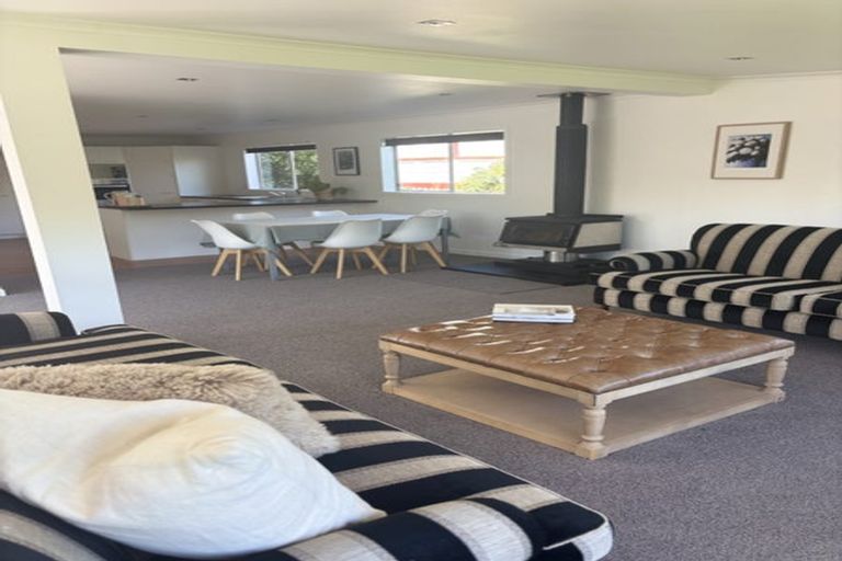 Photo of property in 10 Wallace Road, Waipukurau, 4200