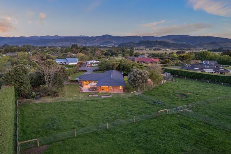 Photo of property in 22 Grande View Terrace, Ohau, Levin, 5570