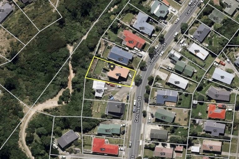 Photo of property in 128 Conclusion Street, Ascot Park, Porirua, 5024