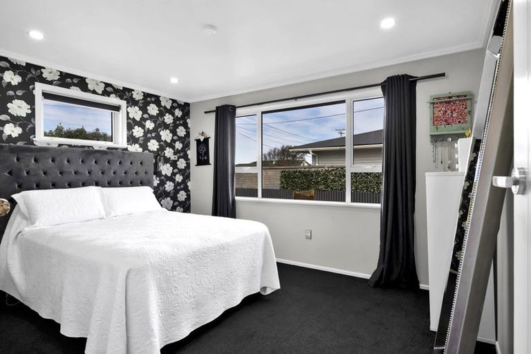 Photo of property in 2 Maire Street, Hawera, 4610