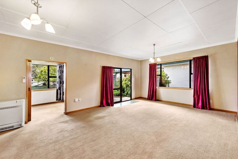 Photo of property in 23 Milton Street, Gore, 9710