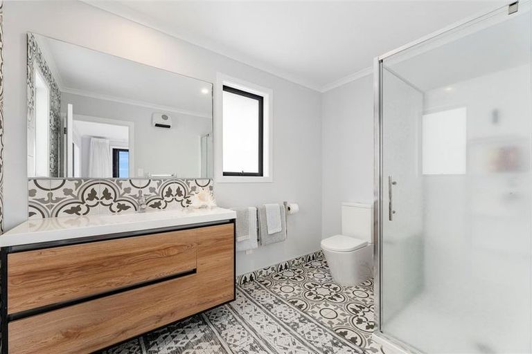 Photo of property in 16a No 2 Road, Te Puke, 3119